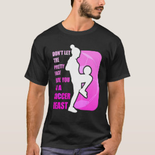 Camiseta Não deixe o rosto bonito te enganar - Futebol engr