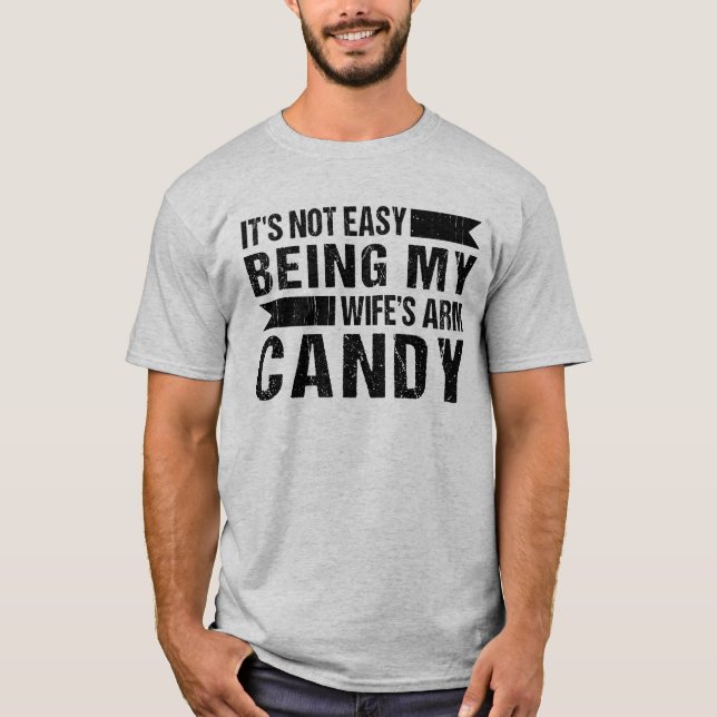 Camiseta Não é fácil ser a Piada de doces do braço da minha (Frente)