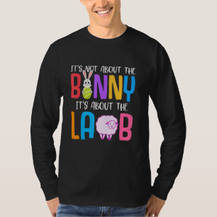 Camiseta Não é sobre o coelho que é sobre o cordeiro Jesus