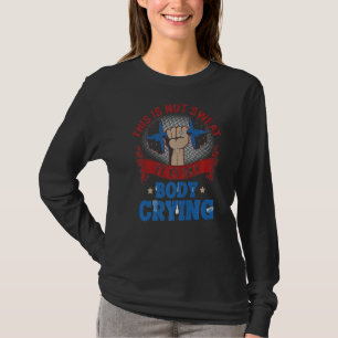 Camiseta Não é suor, é o meu corpo chorando academia