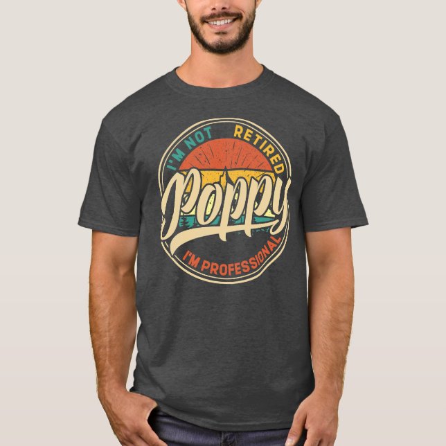 Camiseta Não estou aposentado, sou um profissional retro (Frente)