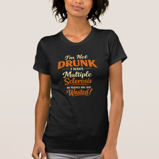 Camiseta Não Estou Bêbado Tenho Esclerose Múltipla – Divert