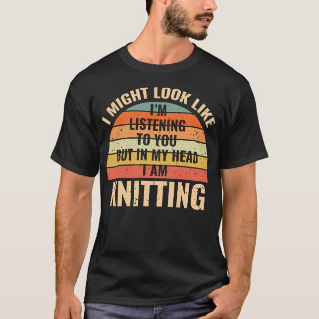 Camiseta NÃO Estou Ouvindo Na Minha Cabeça Presente Diverti (Frente)