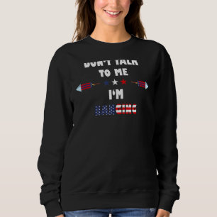 Camiseta Não fale comigo. Estou a assaltar o fogos de artif