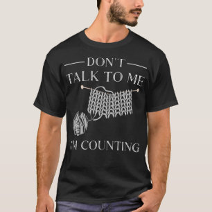 Camiseta Não Fale Comigo Estou Contando Crochê Divertido
