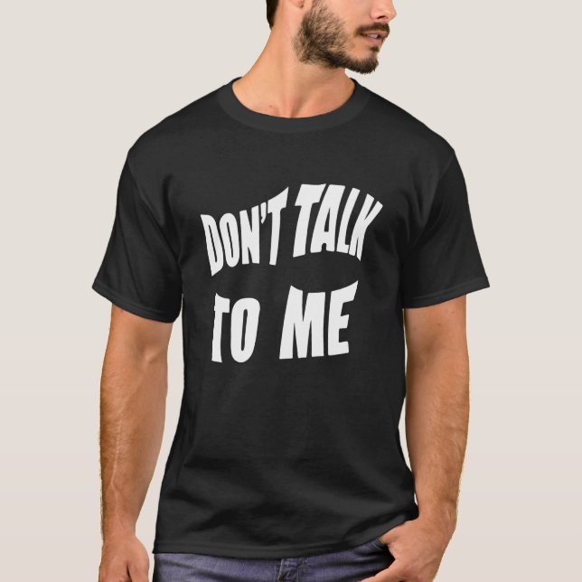 Camiseta Não fale comigo sobre estética de trás. (Frente)