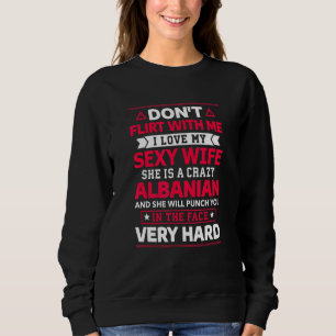 Camiseta Não Flerte Comigo Eu Amo Minha Esposa Albanesa