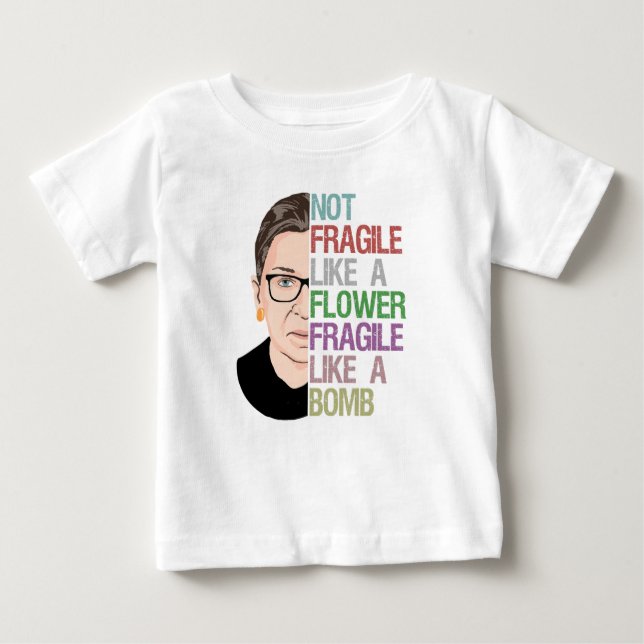 Camiseta Não frágil como uma flor frágil como uma bomba (Frente)