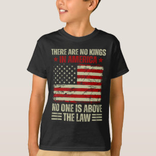Camiseta Não Há Reis Na América Ninguém Está Acima Do