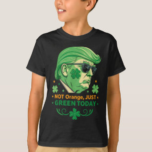Camiseta Não Laranja, Apenas Verde Hoje - Ruas Engraçadas.