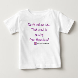 Camiseta Não me olhe… que esse cheiro está vindo de…