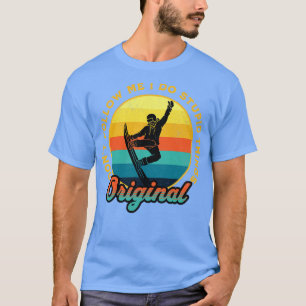 Camiseta Não Me Siga Eu Faço Coisas Estúpidas Escutando