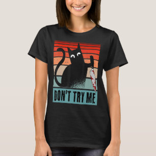 Camiseta Não me tente Moody Cat com faca Halloween Cat