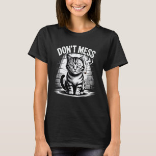 Camiseta Não Mecha Gato Grunge com Arte de Beco de Cigarro