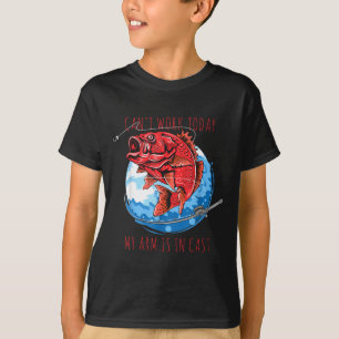 Camiseta Não posso trabalhar, braço está engessado, peixe e