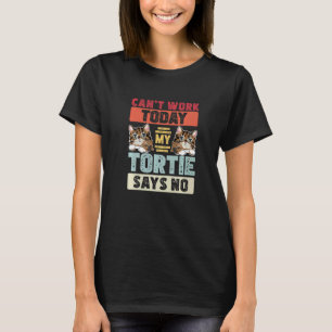 Camiseta Não Posso Trabalhar Hoje Gato Casca de Tartaruga