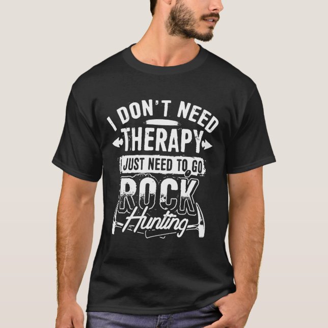 Camiseta Não Preciso De Terapia Só Preciso De Caça De Rock (Frente)