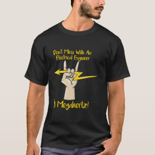 Camiseta Não Se Mestione Com Um Engin Engraçado Por Engenhe