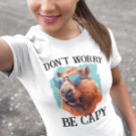Camiseta Não se preocupe Capy Happy Capybara<br><div class="desc">Este design pode ser personalizado escolhendo a opção Editar Design. Você também pode transferir para outros itens. Entre em contato comigo em colorflowcreations@gmail.com ou use a opção de bate-papo no topo da página se você quiser ter este design em outro produto ou precisar de assistência com este design. Veja mais...</div>
