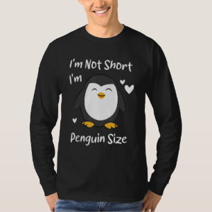 Camiseta Não sou pequeno, sou pinguim de tamanho engraçado.