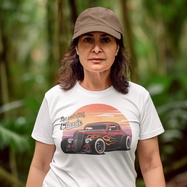 Camiseta Não sou velho, sou clássico das chamas de picadas (Criador carregado)