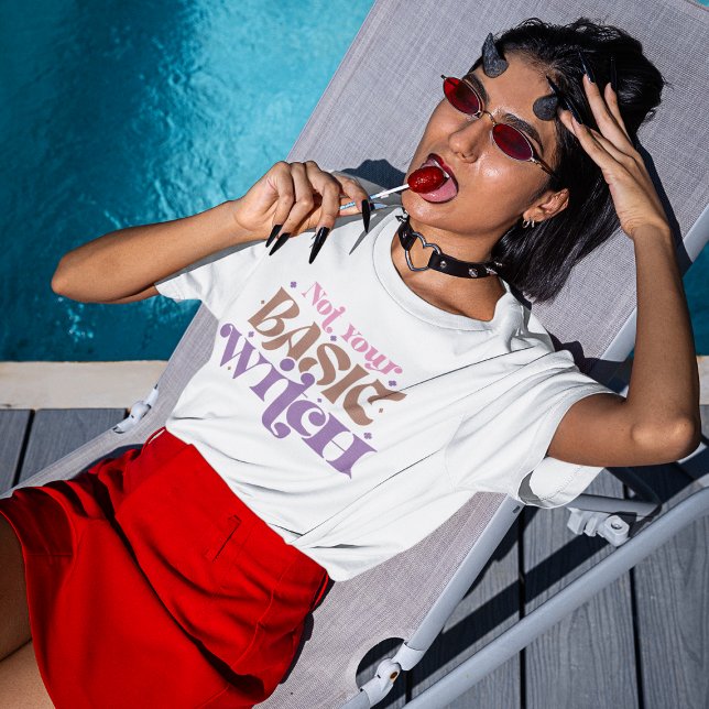 Camiseta Não Sua Bruxa Básica Estranhava Halloween (Criador carregado)