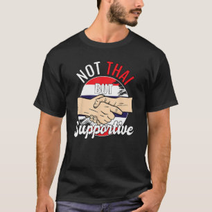 Camiseta Não Tailandês, Mas País Que Viajava Em Apoio À Tai