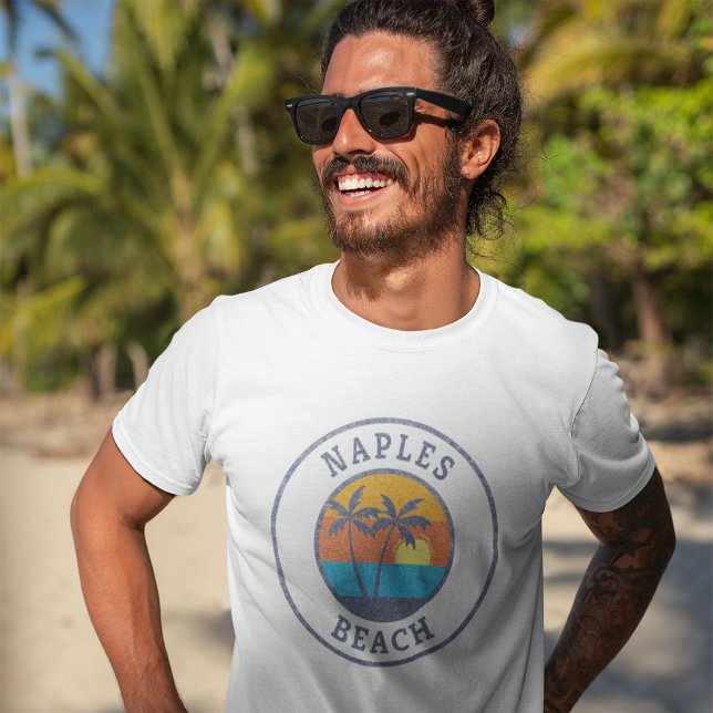 Camiseta Nápoles Beach, Flórida Estilo Clássico Desvanecido (Criador carregado)