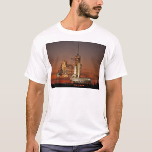 Camiseta NASA do lançamento do vaivém espacial de Atlanti