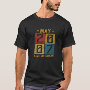 Camiseta Nascer De Aniversário De 15 De Vintage De Maio De 