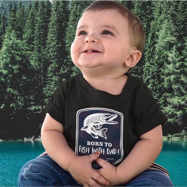 Camiseta Nascer de pescar com Pai de peixe-troféu (Cute kid's fishing shirt with a muskie. Born to Fish With Dad!)