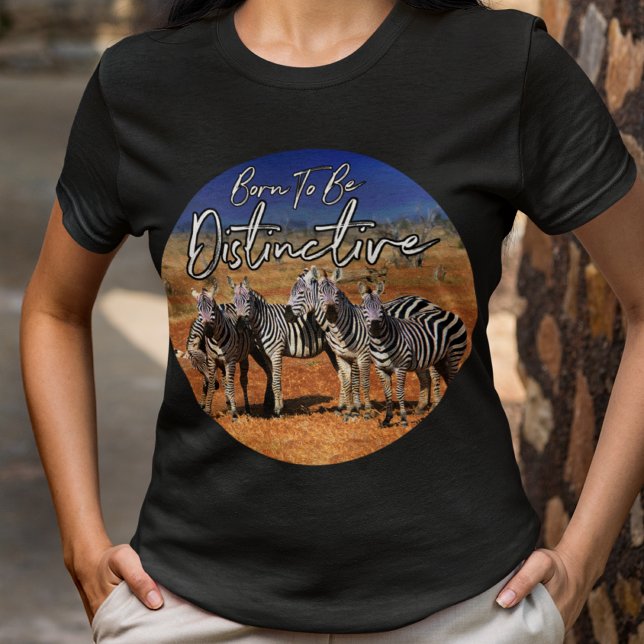 Camiseta "Nascer De Ser Distintivo" Arte Zebra (Criador carregado)