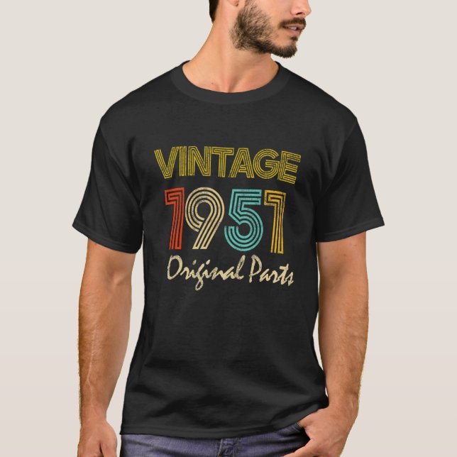 Camiseta Nascer Em 1951 71 Anos Feita Em 1951 71ruas (Frente)