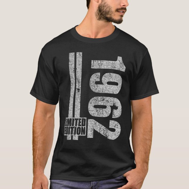 Camiseta Nascer em 1962 Aniversário para Homens (Frente)