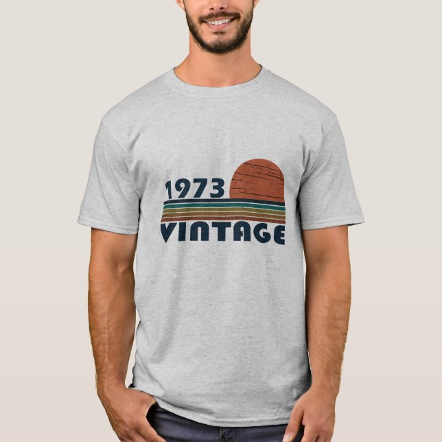 Camiseta Nascer em presente de aniversário de 1973 (Frente)