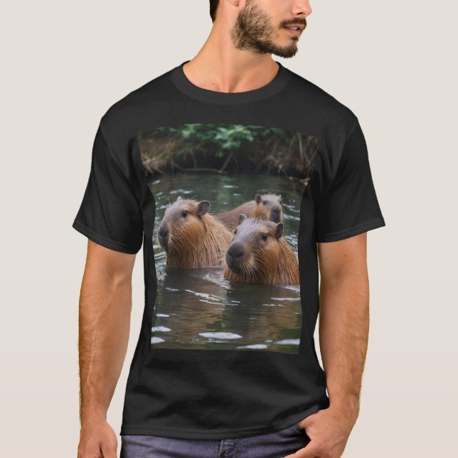 Camiseta Natação de capivaras no rio,  (Frente)