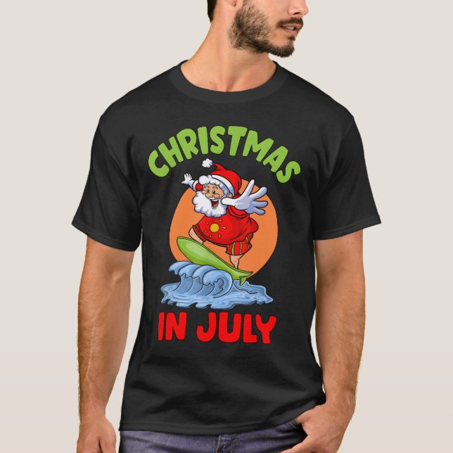 Camiseta Natal Em Papais noeis De Julho Surfando O Garoto T (Frente)
