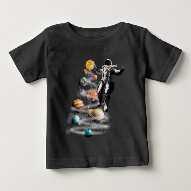 Camiseta Natal no Astronauta do Sistema Solar no Espaço (Frente)