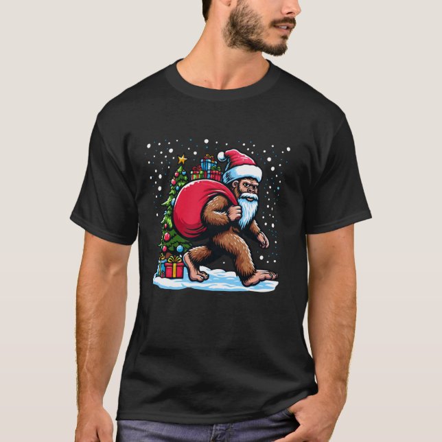 Camiseta Natal Pé Grande - Carregando do Papai Noel Gifes F (Frente)