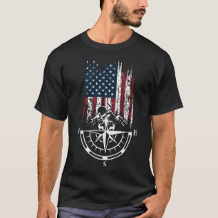 Camiseta Nature s Adventure Emblem American Flag Compass an