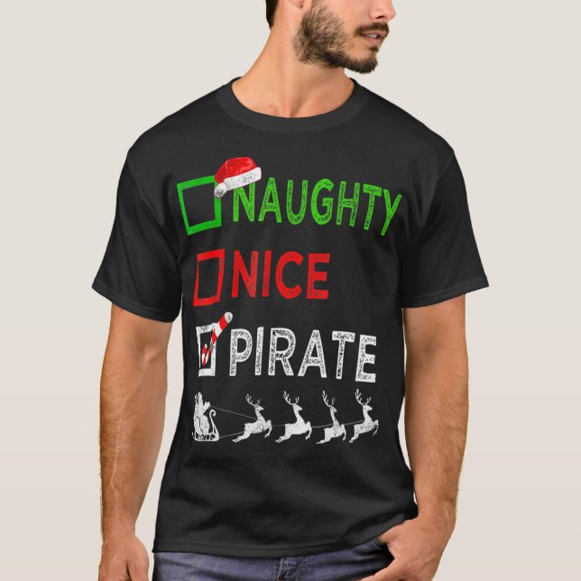 Camiseta Naughn Nice Pirata, Papais noeis Engraçados de Nat (Frente)