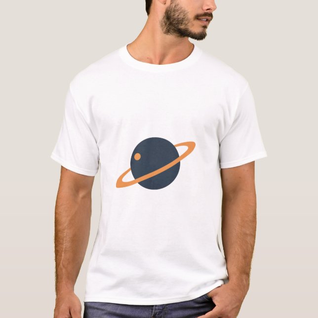 Camiseta Nave Espacial Retro em Órbita do Planeta Escuro -  (Frente)