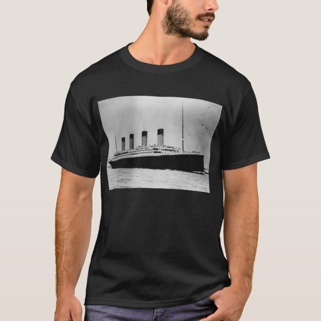 Camiseta Navio a vapor RMS do forro de passageiro titânico (Frente)