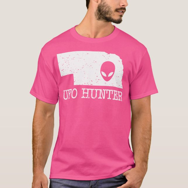 Camiseta Nebraska Ufo Hunter (Frente)