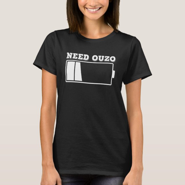 Camiseta Necessita de Recarga de Bateria Ouzo sem a Árvore  (Frente)