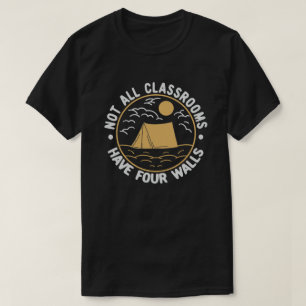 Camiseta Nem Todas As Salas De Aula Têm Quatro Paredes De 