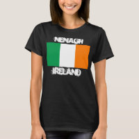 Nenagh, Irlanda com bandeira irlandesa Mulheres