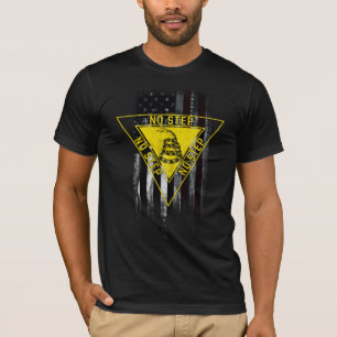 CAMISETA NENHUMA ETAPA GADSDEN COBRA AIRCRAFT AMERICAN FLAG