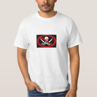Camiseta Nenhuns piratas