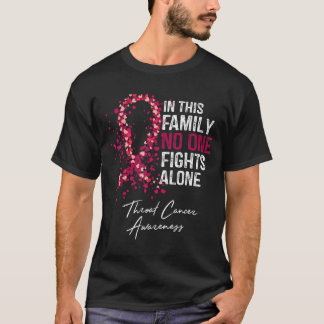 Camiseta Nesta Família Luta Sozinha Contra o Câncer de Garg